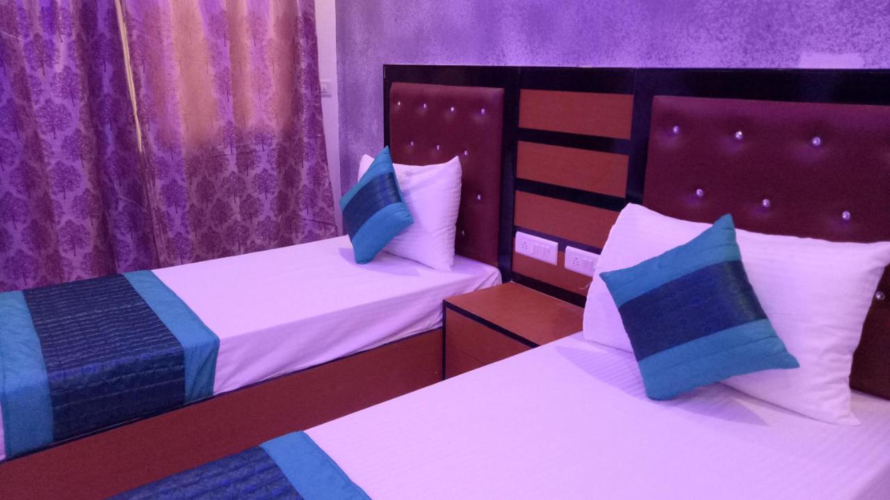 Capital O 13310 Noida Suites Экстерьер фото
